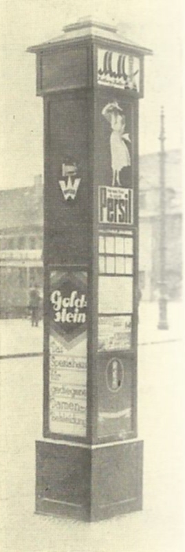 zdjęcie z książki - 50 Jahre Stettiner Strassenbahn 1879-1929 - slup przystankowy podświetlany