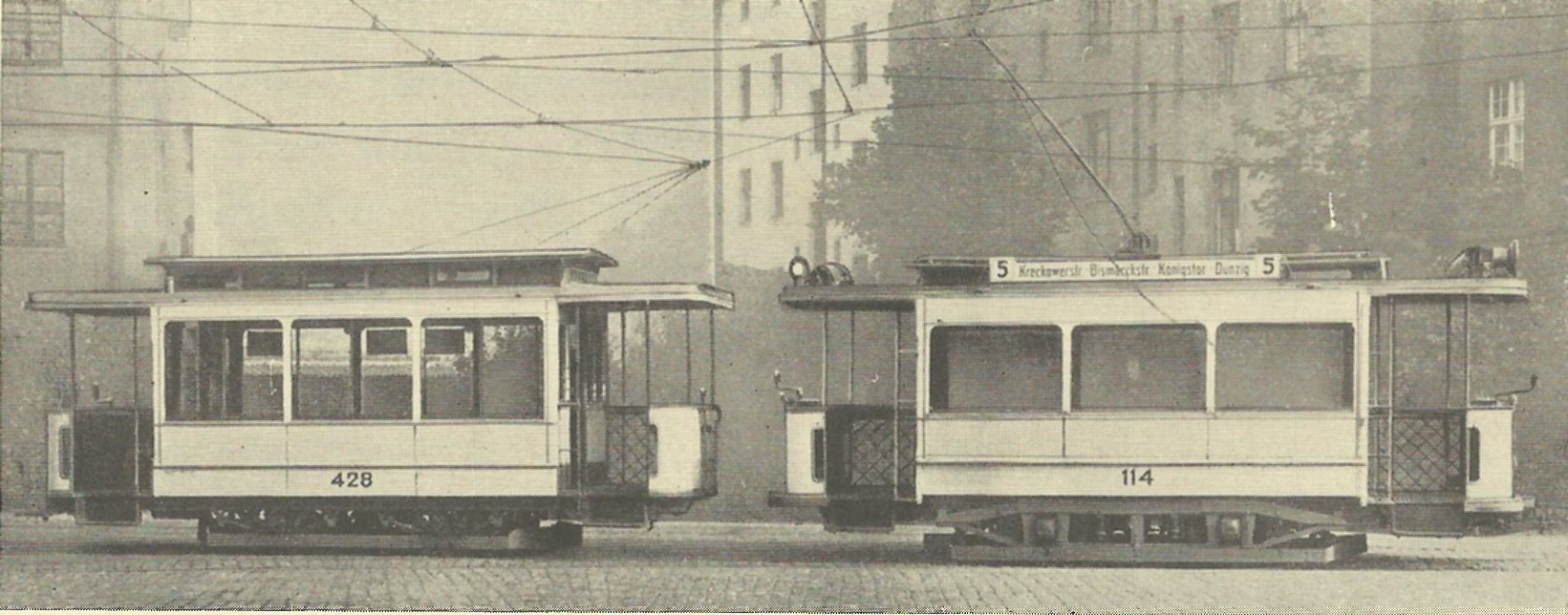 zdjęcie z książki - 50 Jahre Stettiner Strassenbahn 1879-1929 - skład tramwajowy starego typu